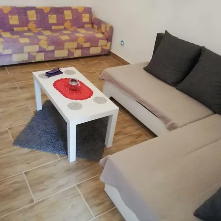 Ani Apartment *