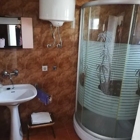Ani Apartment