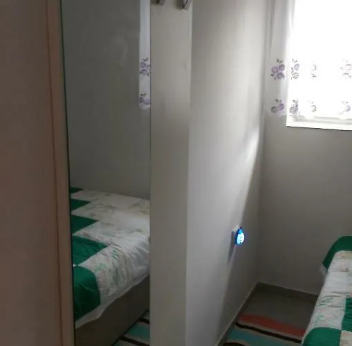 Appartement Ani Povljana