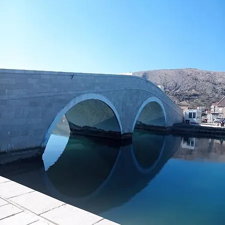 Appartamento Ani Povljana