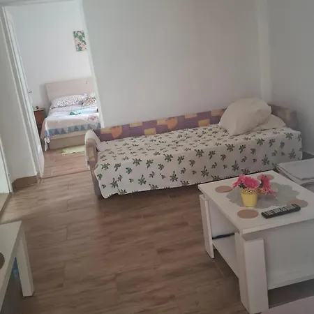 Ani * Povljana