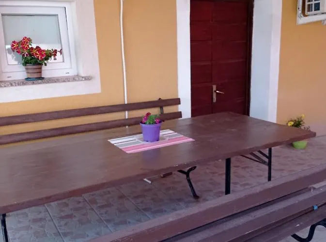 Ani Apartmán Povljana